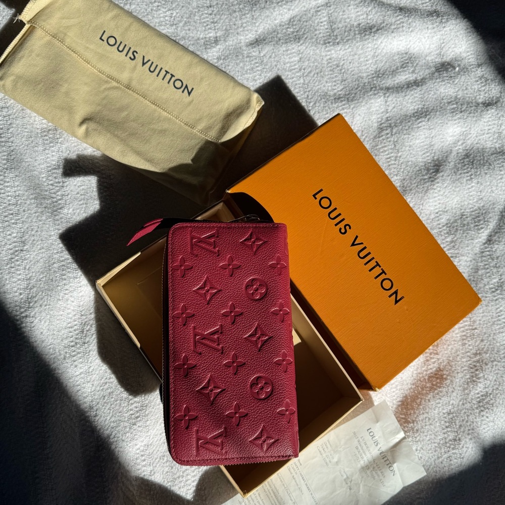 LOUIS VUITTON Empreinte Zippy Wallet